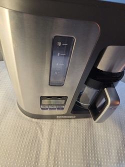 Calphalon BVCLDCG1 10 Cup Programmable LCD Display Coffee Maker Stainless  Steel for Sale in Brunswick, OH - OfferUp