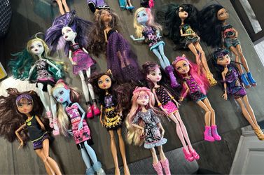 Monster high and bratz dolls