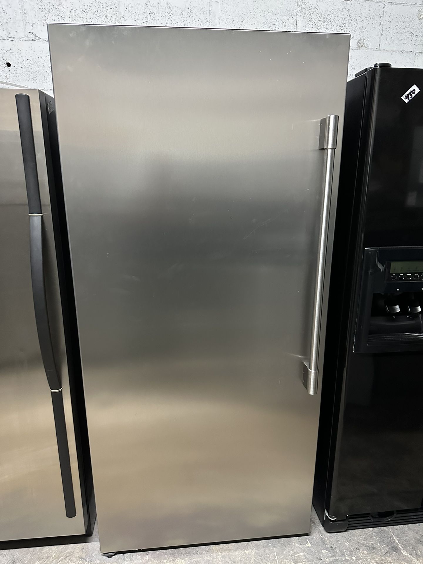 Frigidaire Stainless Steel Freeze 33” W 72” Tall 24” Deep In Excellent Condition Plus 4 Months Warranty. Delivery Service Available 