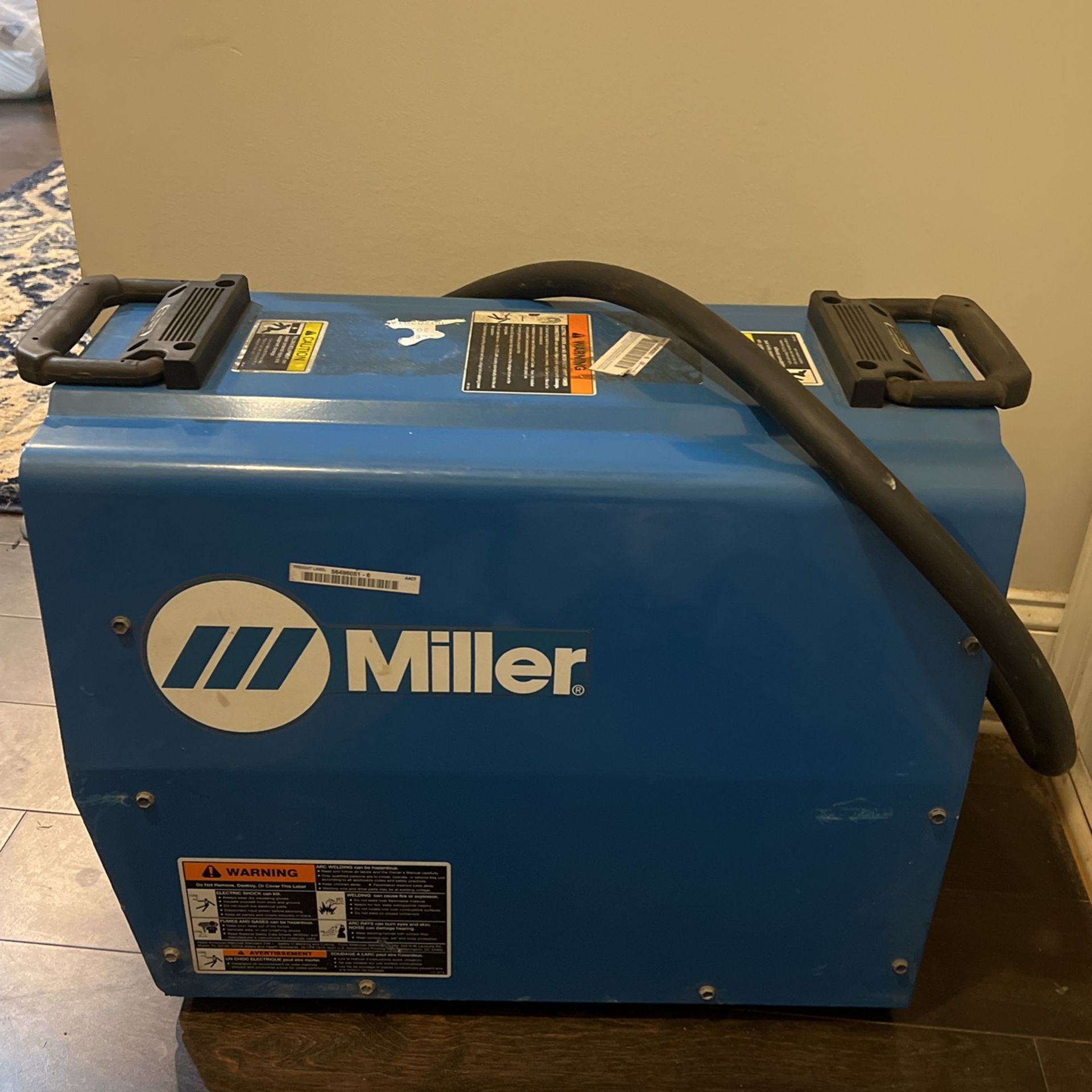 Miller XMT 304 CC/CV DC Arc Welder Light industrial equipment & Tools