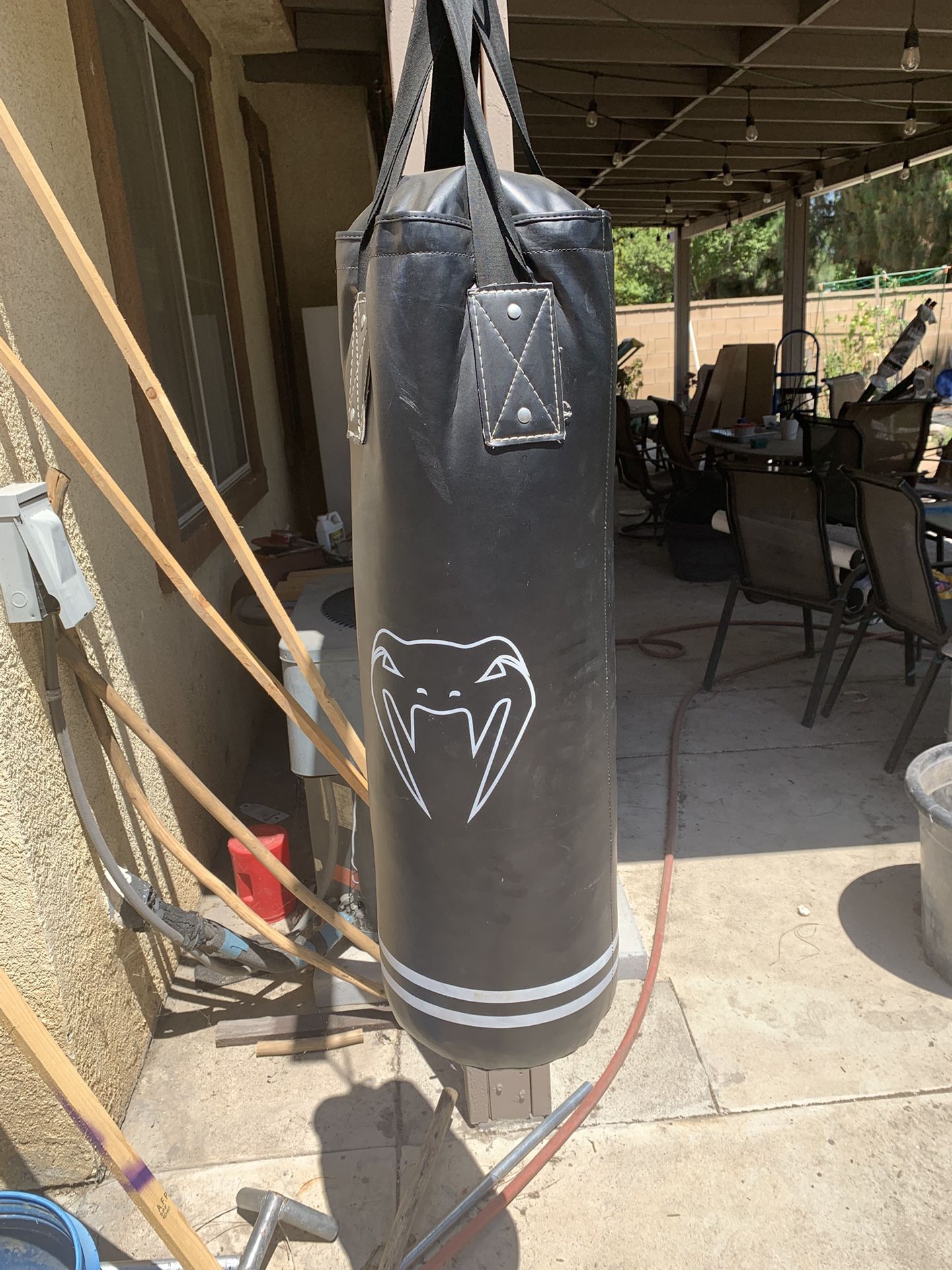 Heavy punching bag