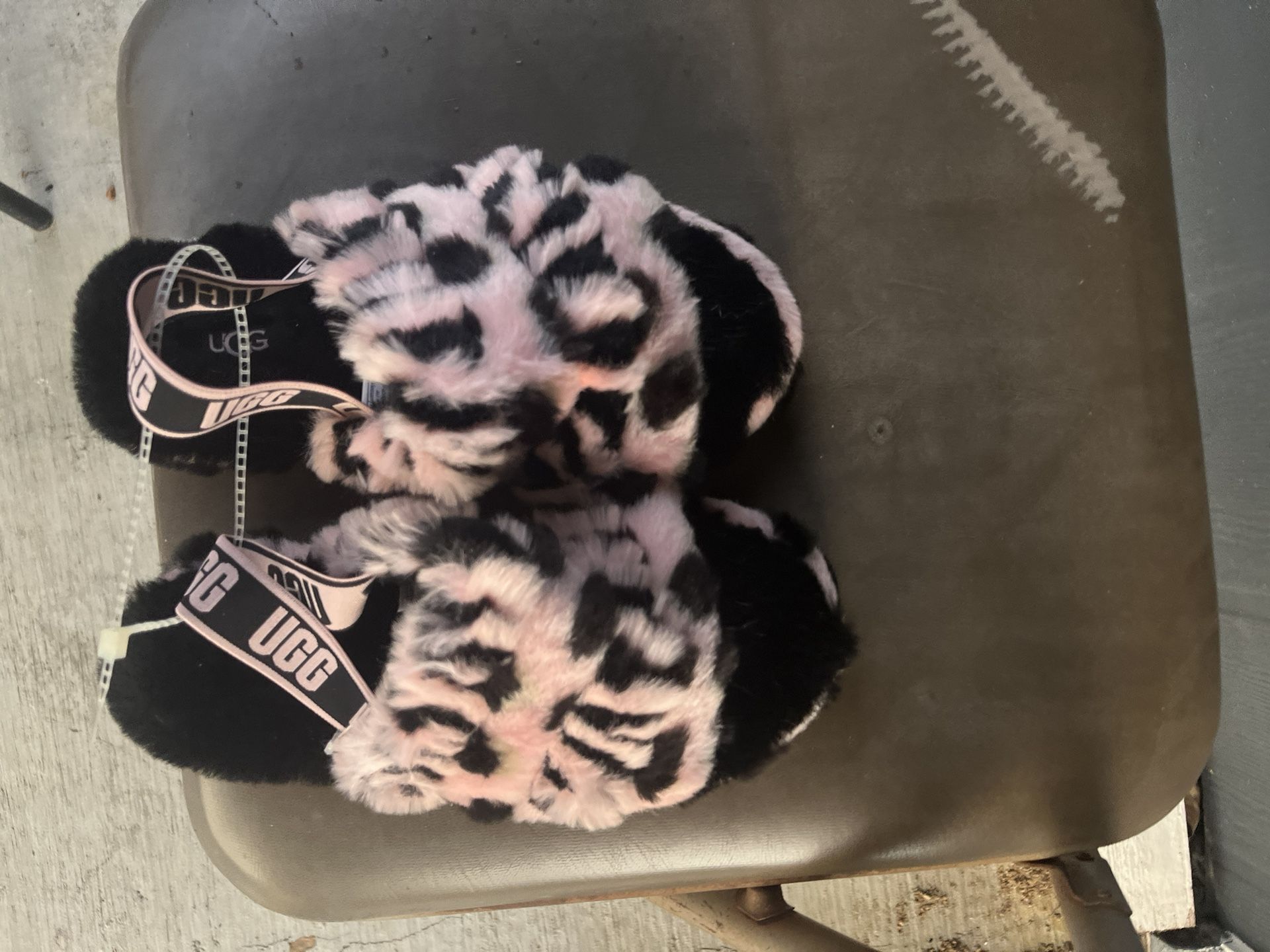 Pink Leopard Print UGGs Size 3