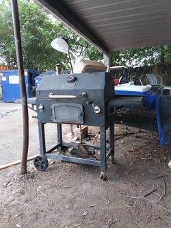 Grill Well Used Master Forge $3,000