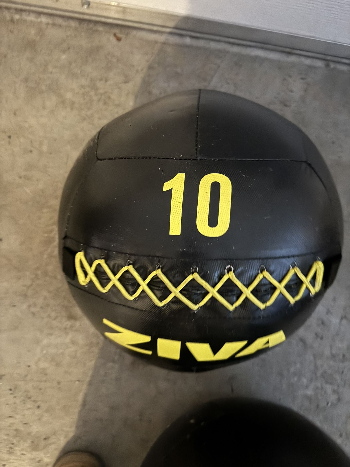 10 Lbs ZIVA Soft Wall Ball – Highly Durable Weighted Exercise Medicine Slam Ball for Strength and Workout