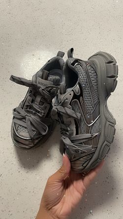 Kids Sneakers Size 4