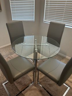 5-Piece Round Glass Dining Table Set with 4 Grey Chairs