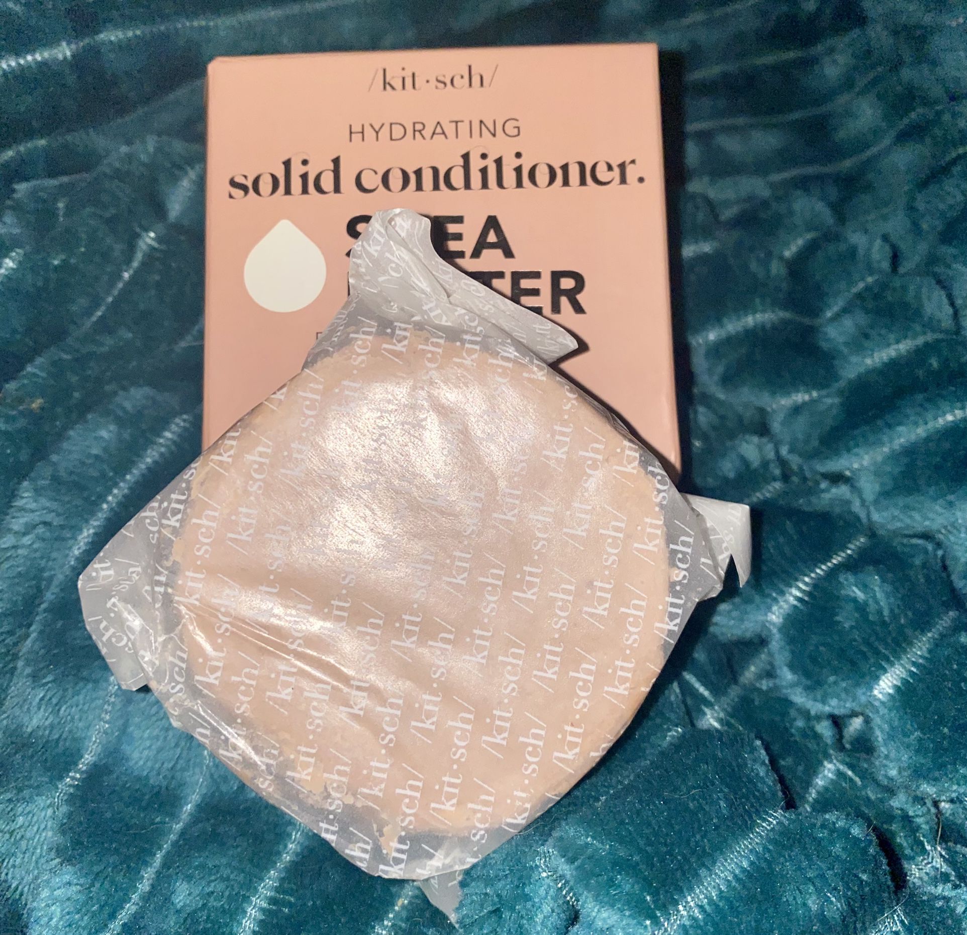 Kit•sch Hydrating Shea Butter Conditioner Bar