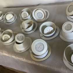 Recessed Lighting Juno V3024W-WH 6 Inches -14 Of Them