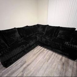 Modern Black Fuzzy Customizable Sectional Sofa 