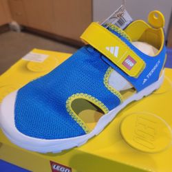 ADIDAS Kids Sandals Size 2 NEW  (los angeles)
