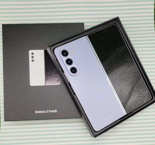 SAMSUNG GALAXY Z FOLD 5 5G UNLOCKED. FREE SMARTWACH/ HEADPHONES. PAY $1 TODAY REST IN PAYMENTS. NO CREDIT NEEDED FINANCING
