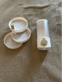 Bathroom accessories