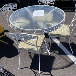 Patio Set. 5 Piece