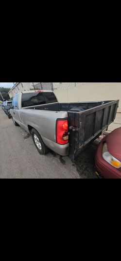 Heavy item delivery ramp