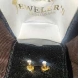 10k 💎 Earrings
