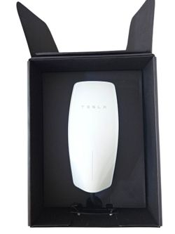 Tesla Universal Wall Connector EV Charger – Charges ALL EVs (Tesla + J1772) – New Open Box
