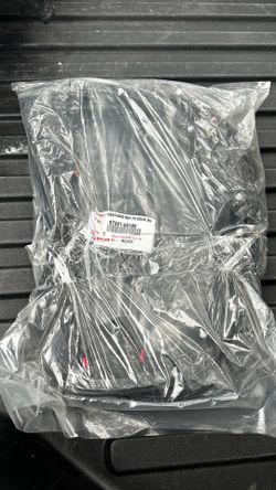 NEW 2018 2025 Toyota Camry Front Right  Door Seal Weatherstrip Oem 67(contact info removed)0
