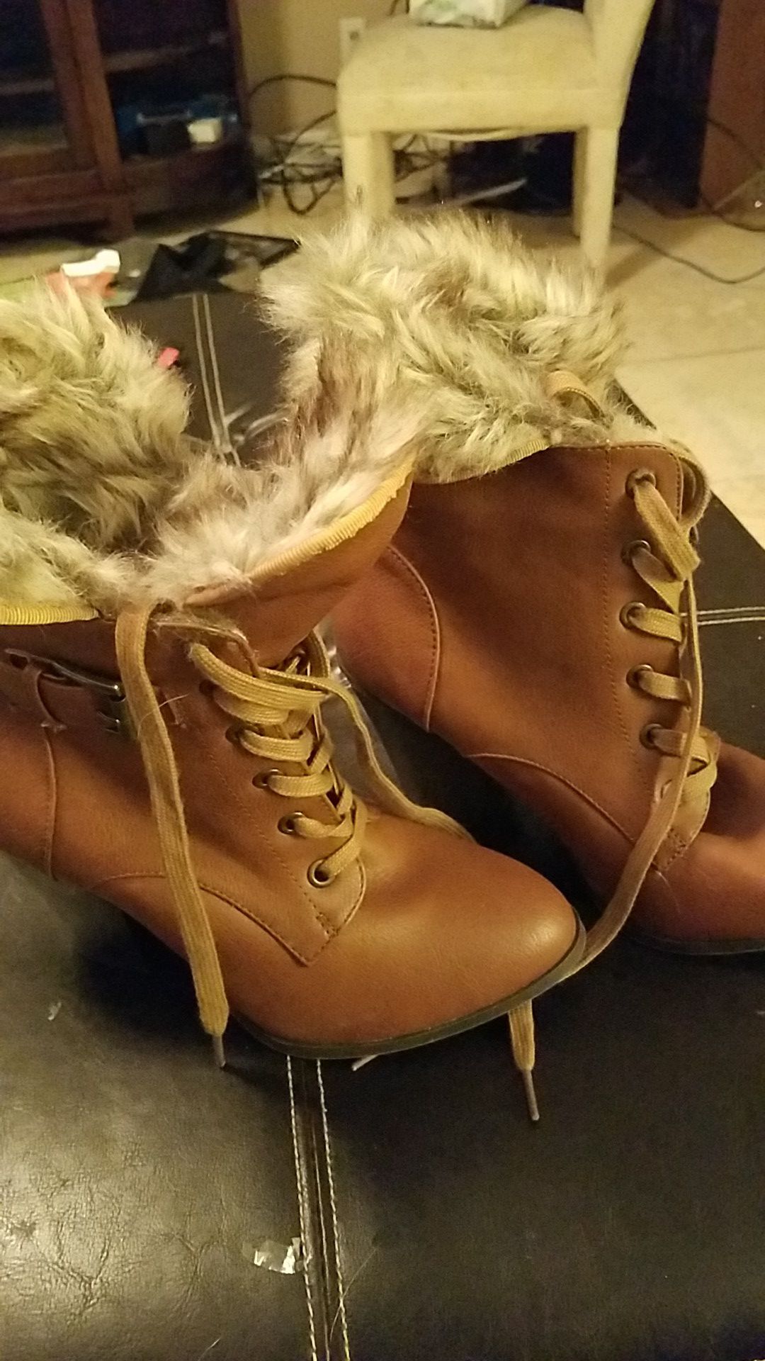Charlotte russe size 7 fur lined boots