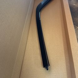 BMW IX Finish Molding 