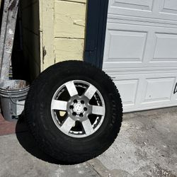 Nissan Front Tier Rims And Tire Rims Car Part 