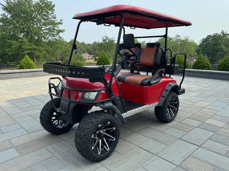 Dynamic 2023 Lifted Golf Cart in like new condition
