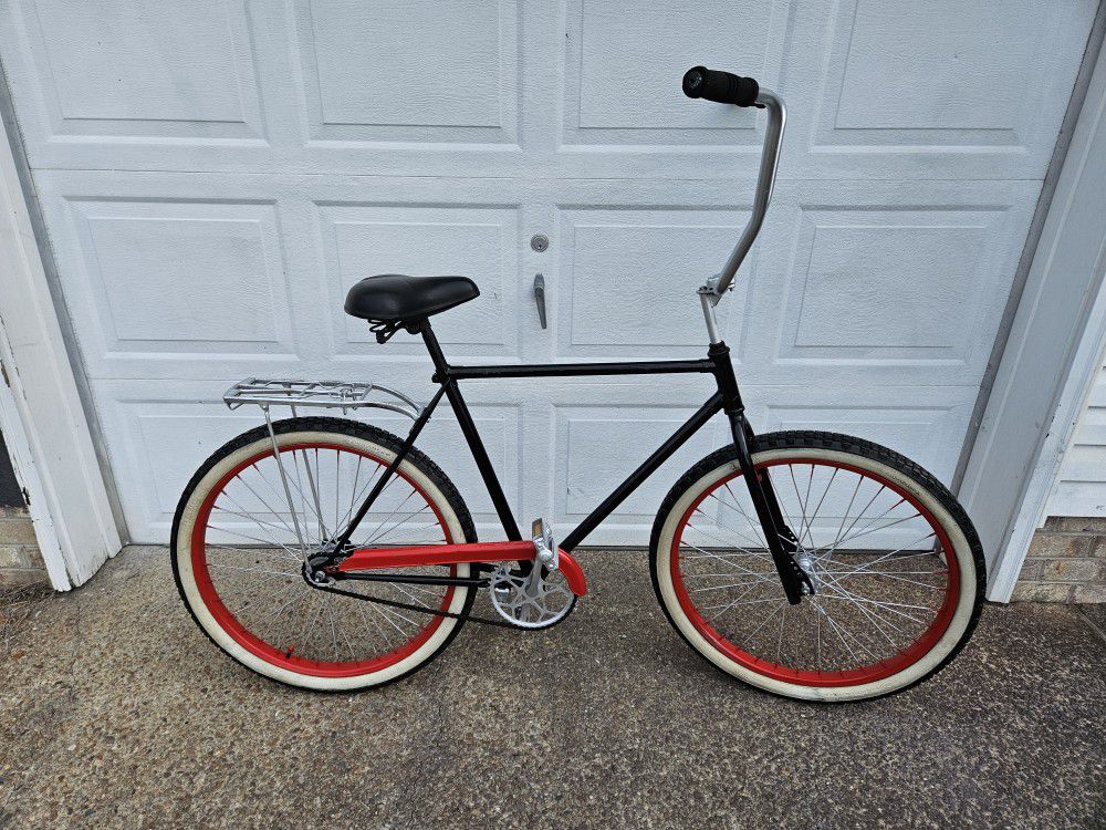 Freshly Painted Old School Beach Cruiser 26 Inch Very Good Condition 