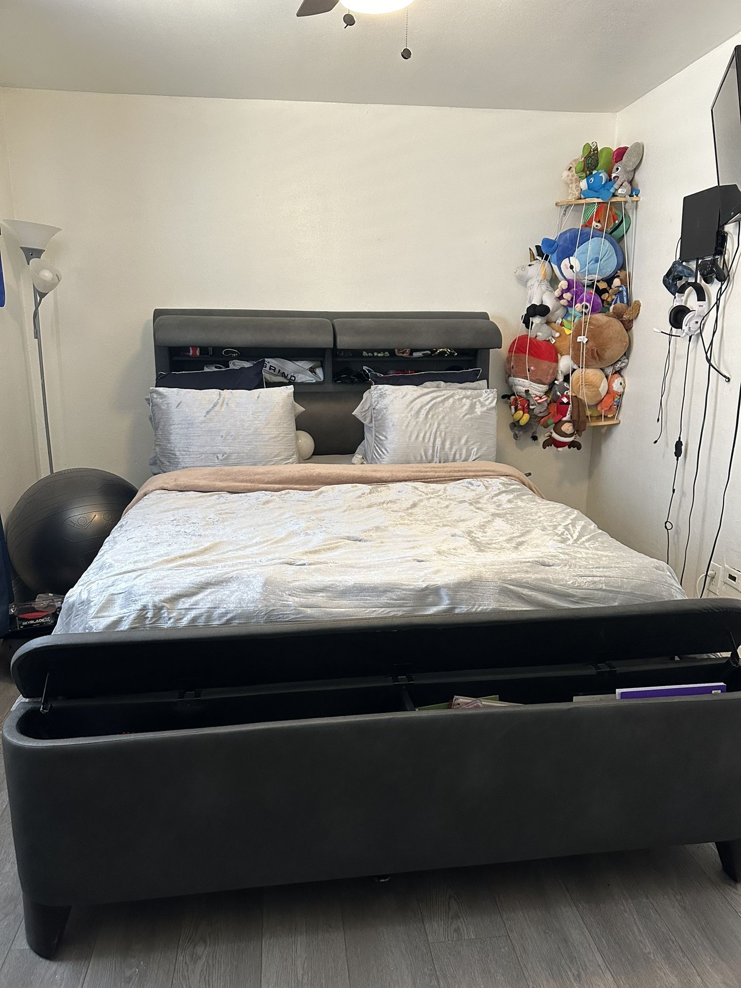 Queen Bed Frame 