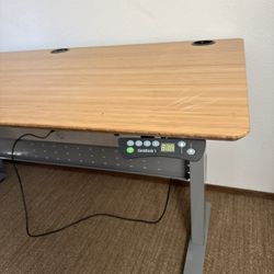 Adjustable GeekDesk Office Table 