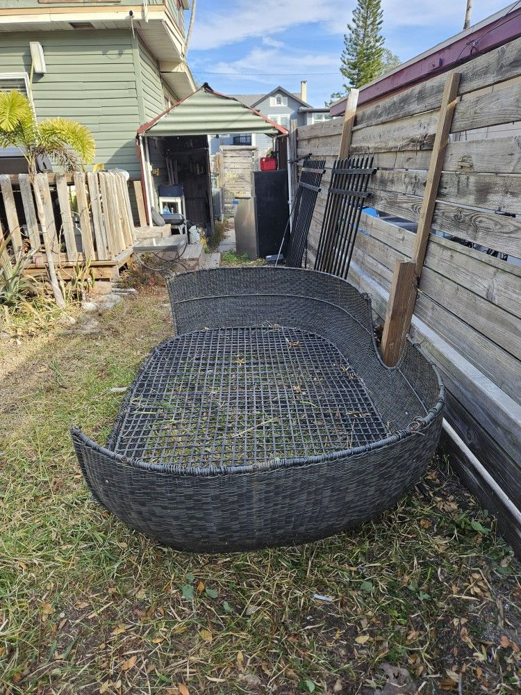 Poolside Lounger, No Coushion