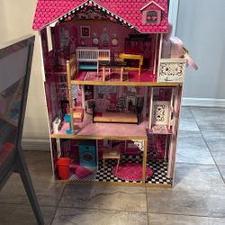 Barbie Dream House 