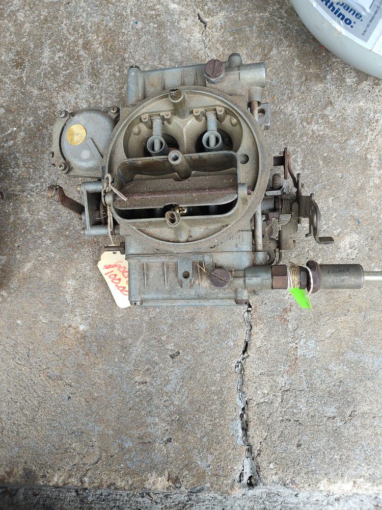 I A 600 Or It's A 650 Chevy 4 Barrel Carburetor I Know It Works I Wouldn't Have Kept It It's For Sale Asking $100 For It  