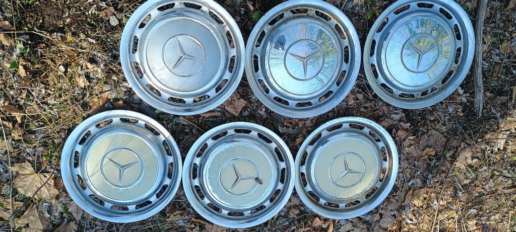 60s Mercedes Hubcaps