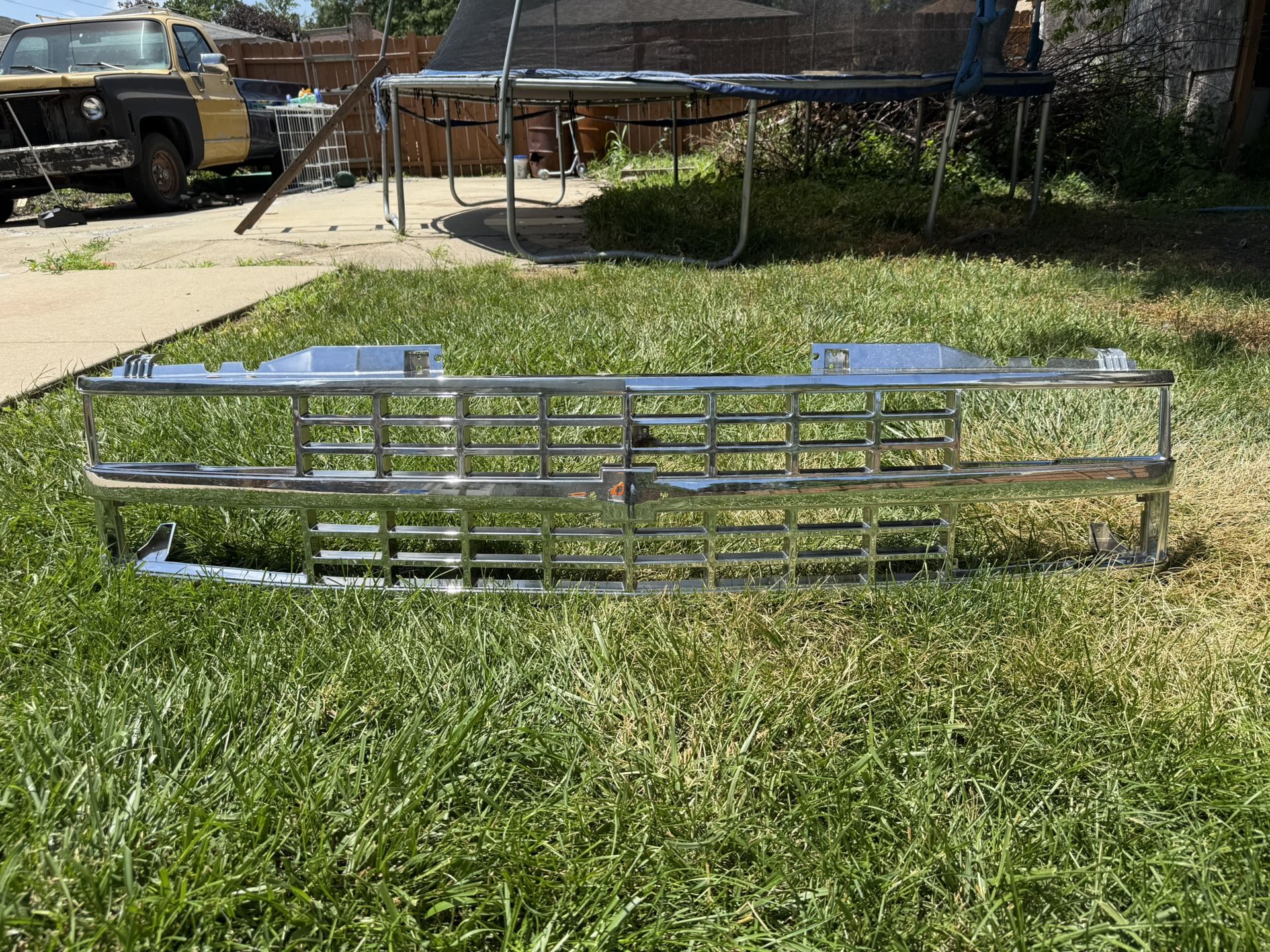 1991 Chevrolet C1509 Silverado Grill Chrome Suelo