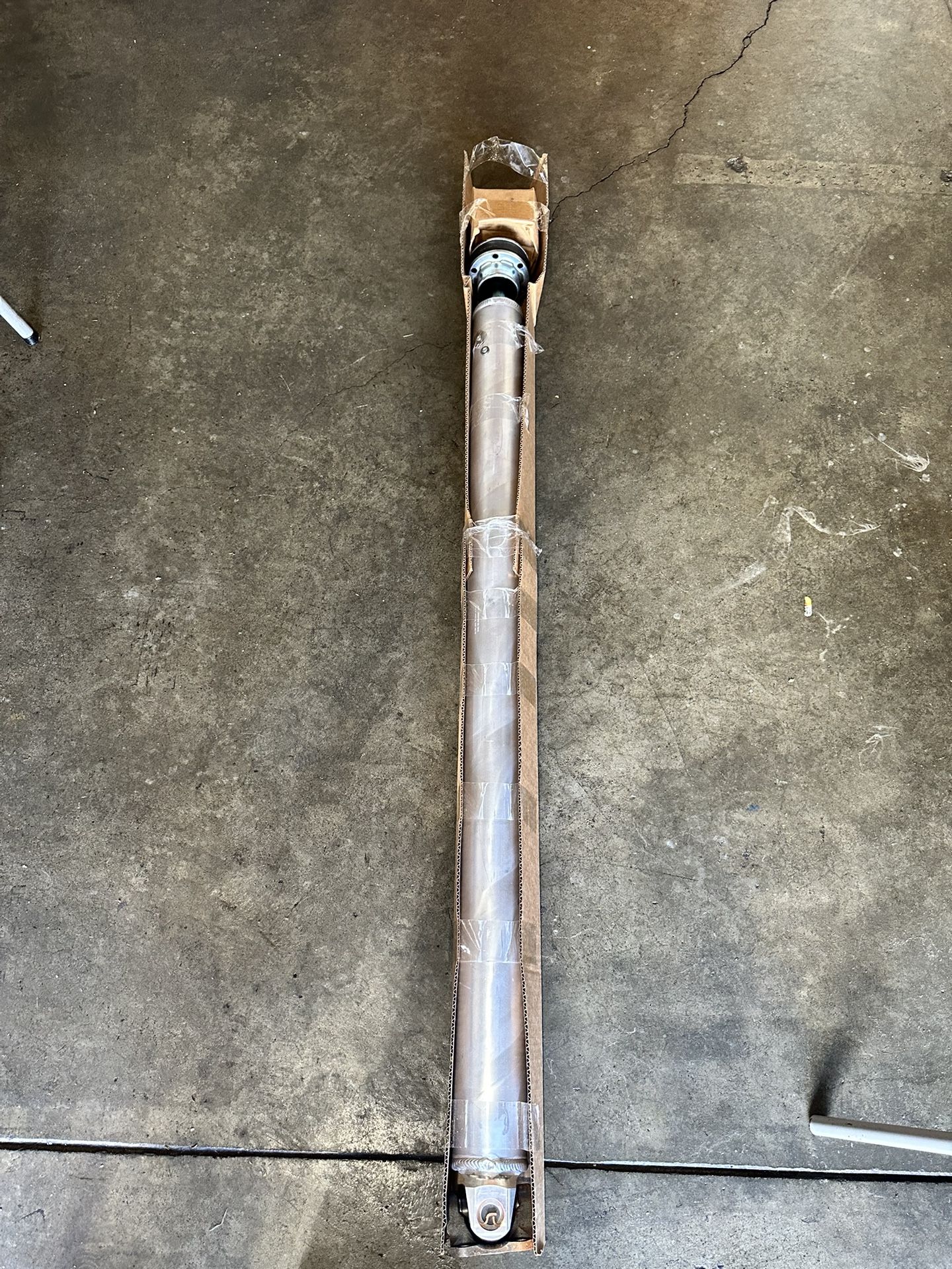 G8 Gt One Piece Driveshaft  