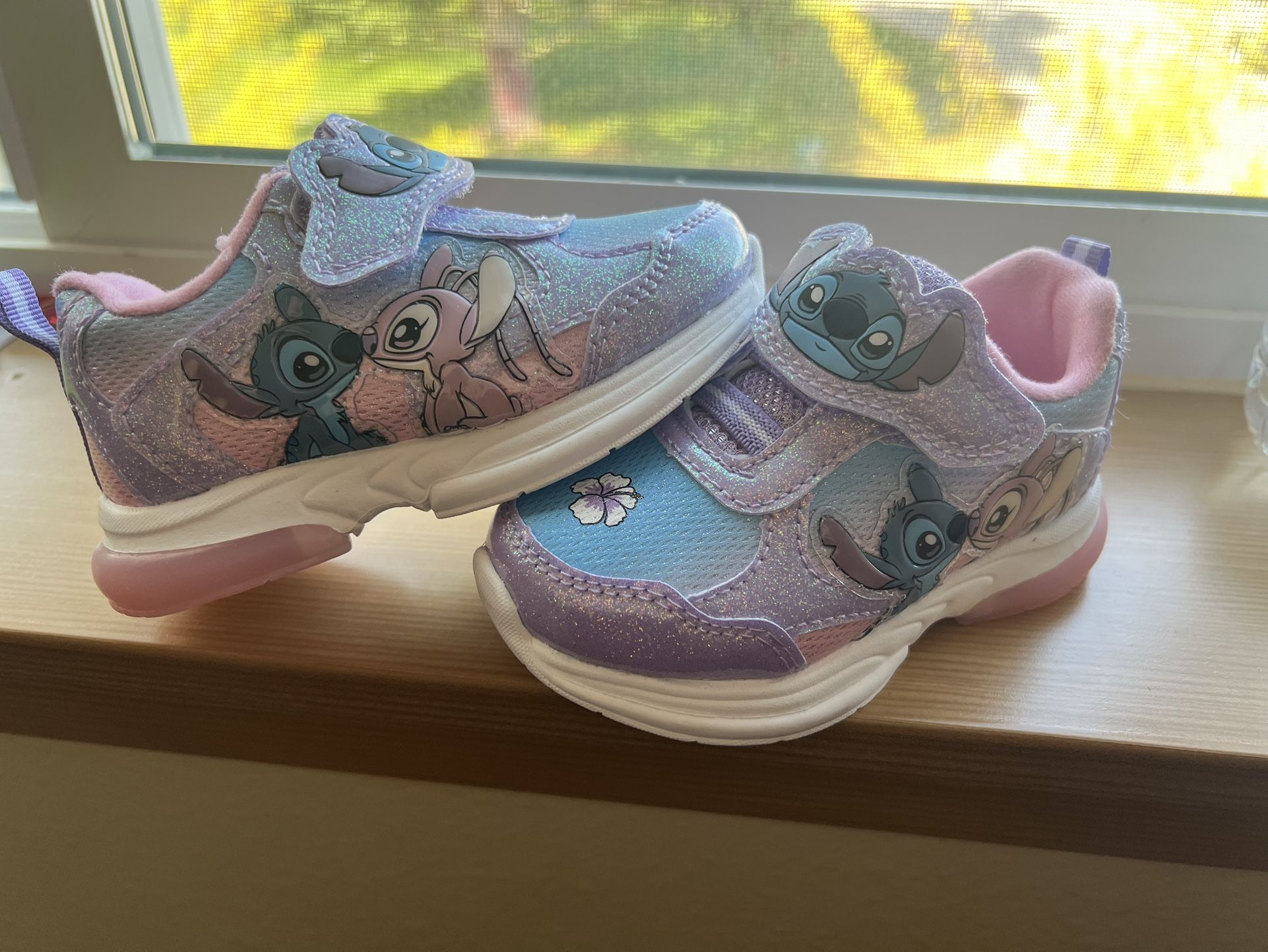 “Girls size 6 sneakers”