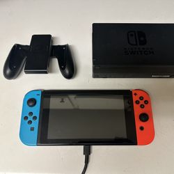 Nintendo Switch 