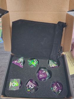 DND Resin DICe Set