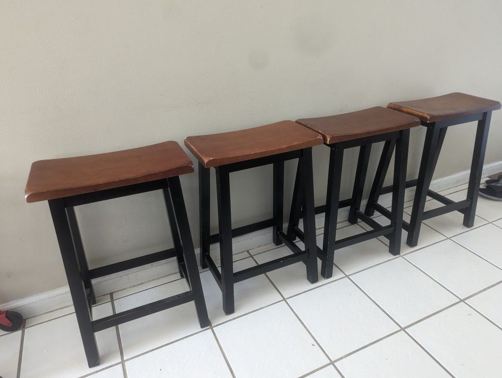 4 Wooden Stools