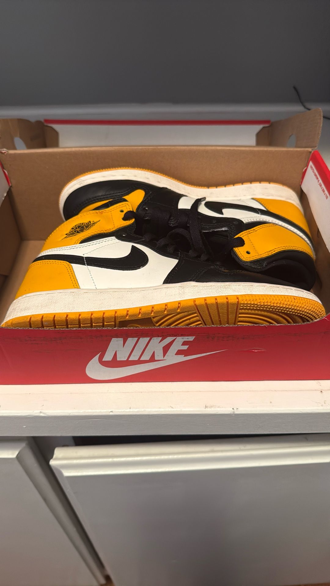 Nike Air Jordan 1 Retro High OG "Yellow Ochre"