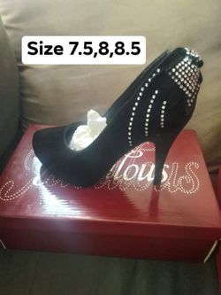 New women’s shoes available in size 7.5,8,8.5