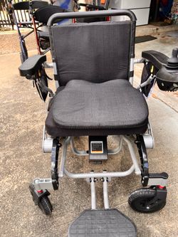 Foldable Electric Wheelchair
