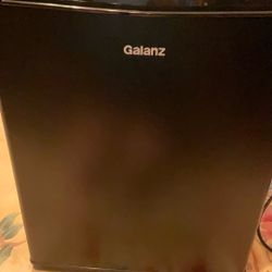 Galanz Household Refrigerator Model Gl27bk 2.7 Cu Ft