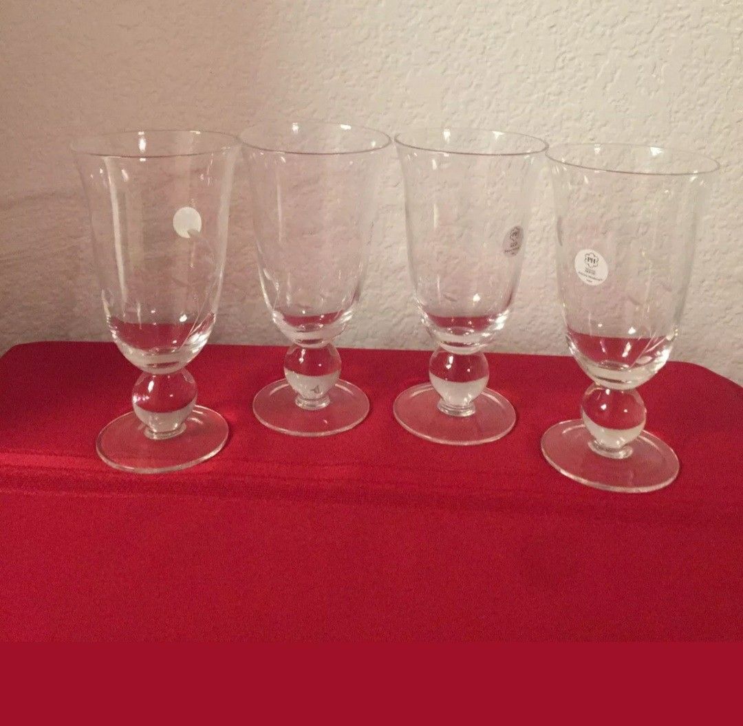 Princess House Moderna Footed Glasses