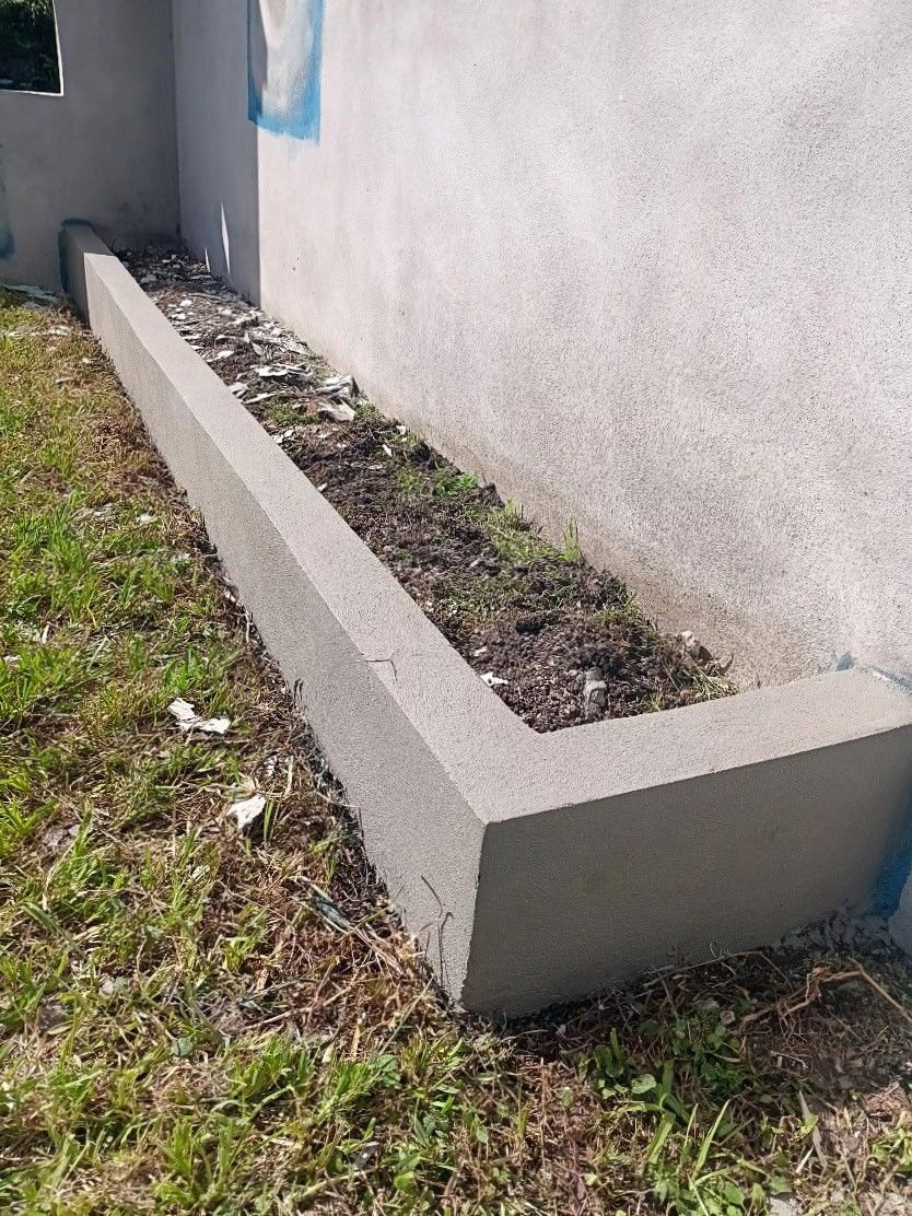 Stucco. == Plaster