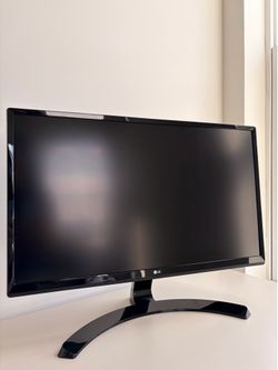 LG 24UD58-B 24” 4K Monitor (3840 x 2160)