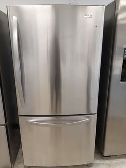 33x68 LG Top and Bottom Freezer
