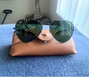 Ray-Ban Aviators RB3025