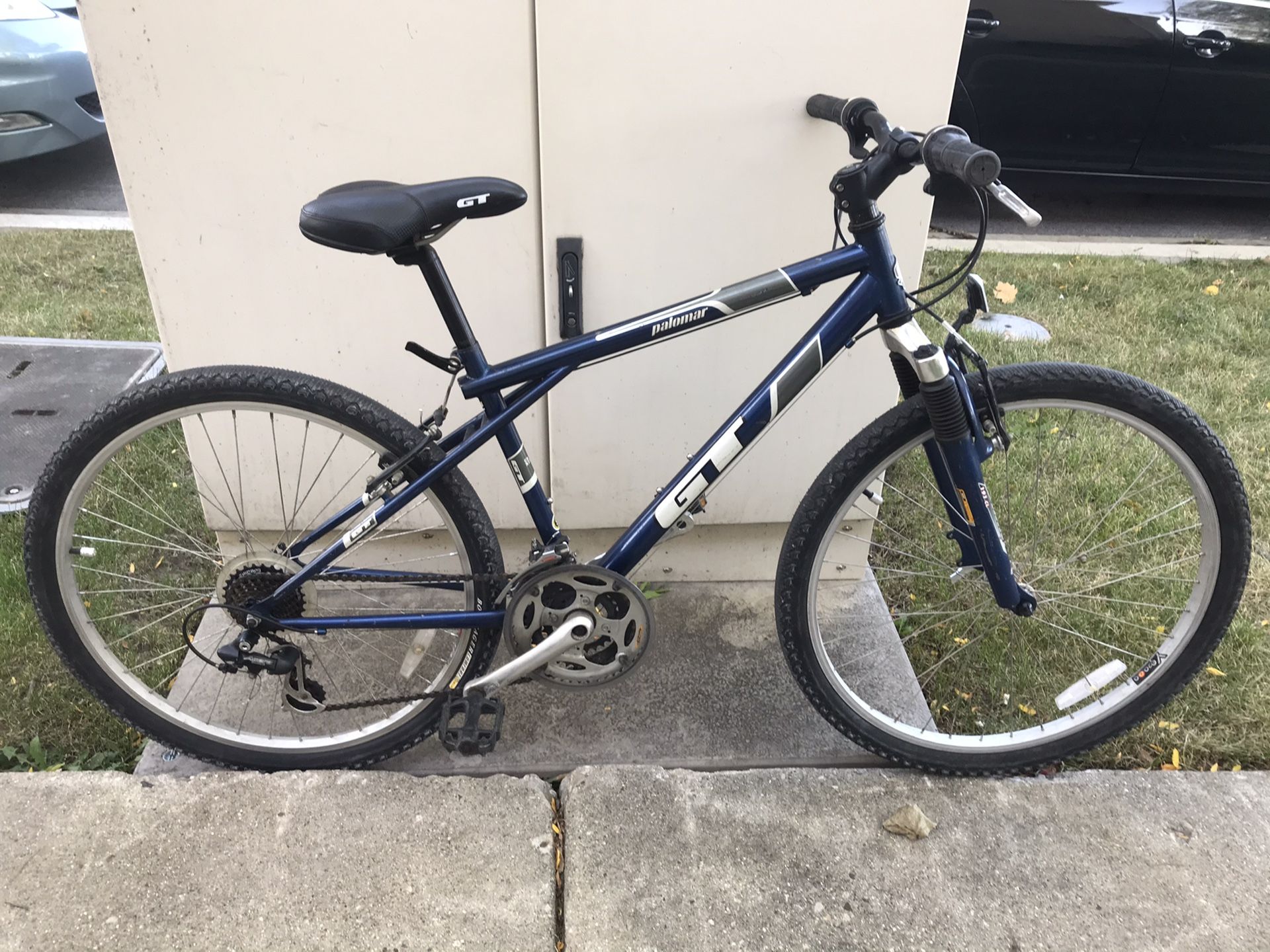 GT Men bike Mountain Bike 18” 26” speeds 21