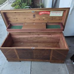 
1947 Lane Waterfall Cedar Chest 