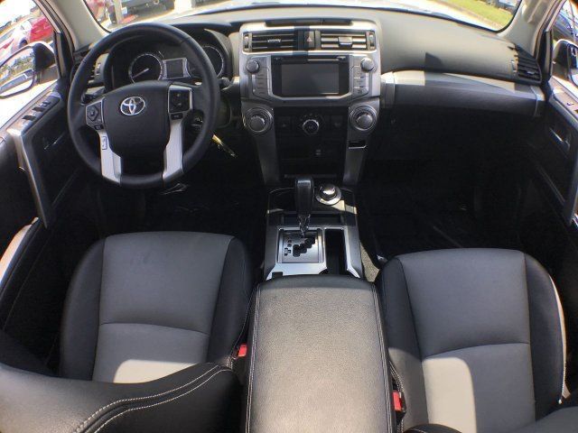 Toyota 4Runner 4x4 2018 clean title 17k millas